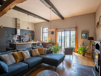 Maison - 200 m² - 6 pièces