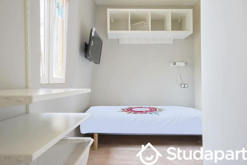 Chambre - 9 m² - 1 pièce