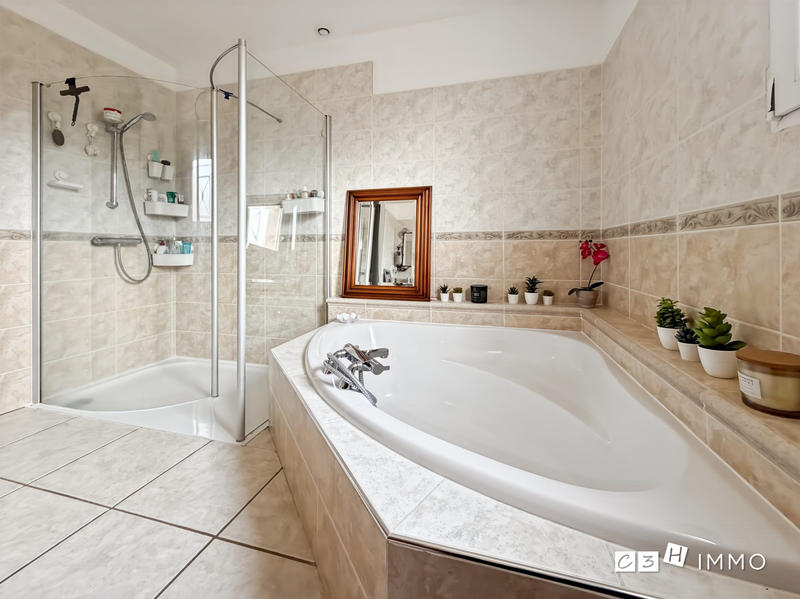 Maison - 155 m² - 5 pièces