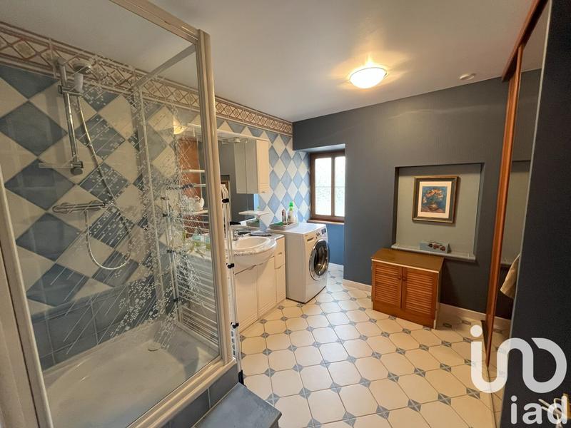 Maison - 189 m² - 9 pièces