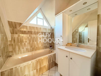 Maison - 130 m² - 7 pièces