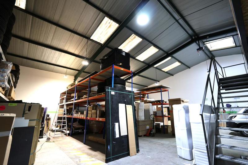 Bureau - 1 888 m² - 10 pièces