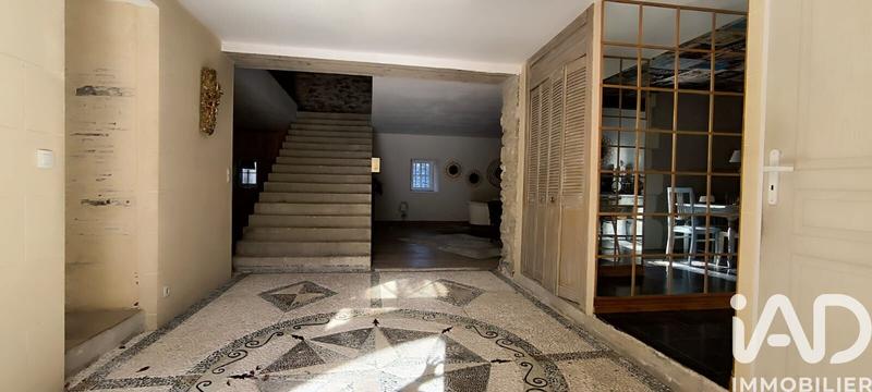 Maison - 1 022 m² - 15 pièces