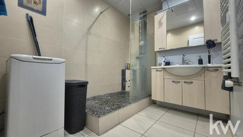 Appartement - 80 m² - 3 pièces