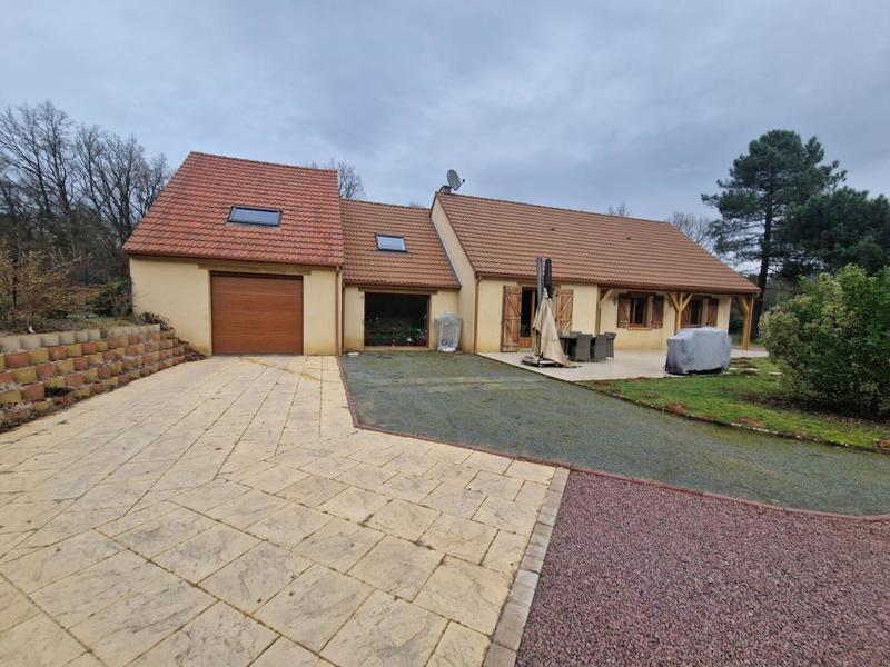 Maison - 186 m² - 7 pièces