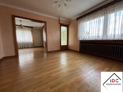 Maison - 198 m² - 5 pièces