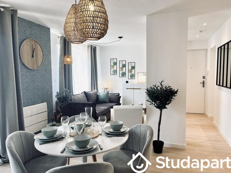 Chambre - 9 m² - 1 pièce