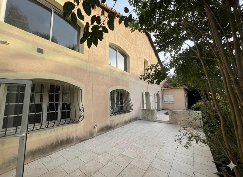 Villa - 199 m² - 6 pièces