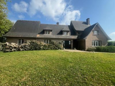 Maison d'architecte - 275 m² - 9 pièces