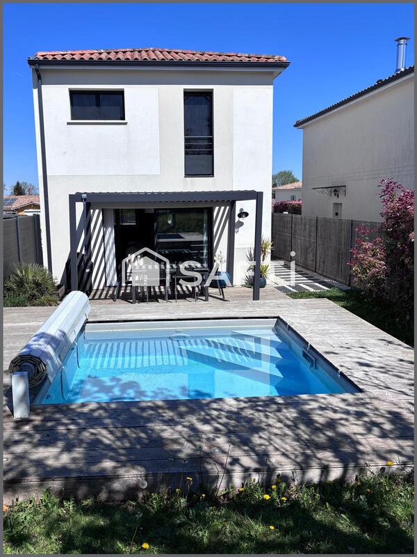 Maison - 100 m² - 4 pièces