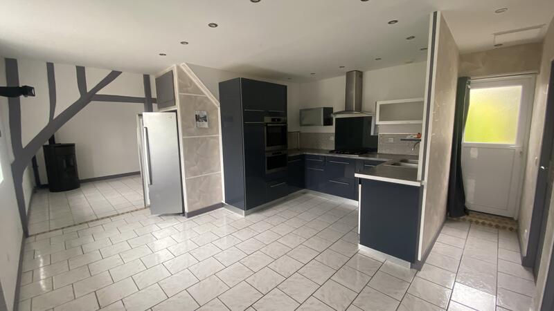 Maison - 98 m² - 6 pièces