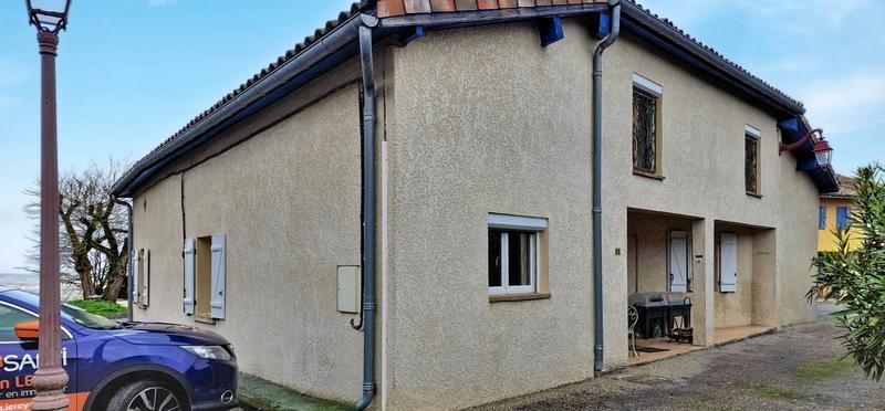 Maison - 273 m² - 9 pièces