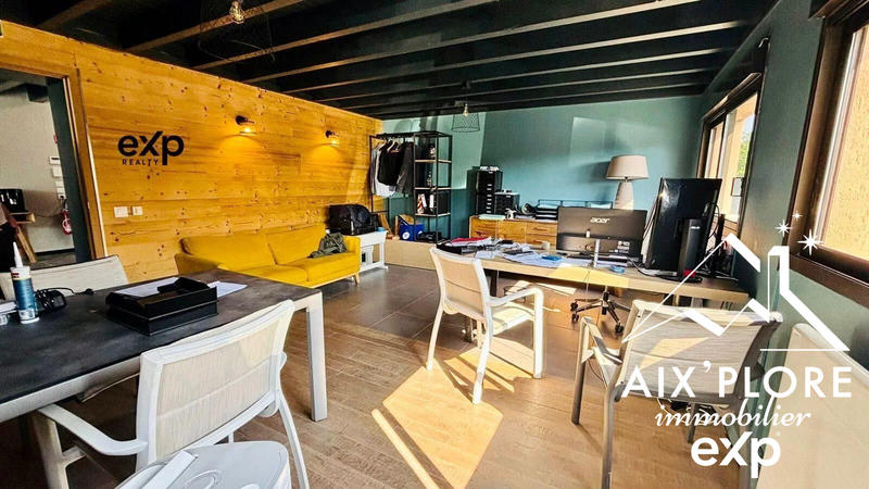 Fonds de commerce - Local commercial - 215 m²