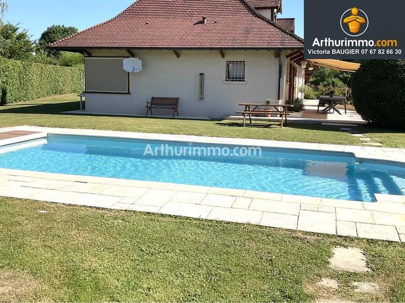 Maison - 140 m² - 6 pièces