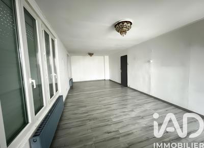 Maison - 86 m² - 7 pièces