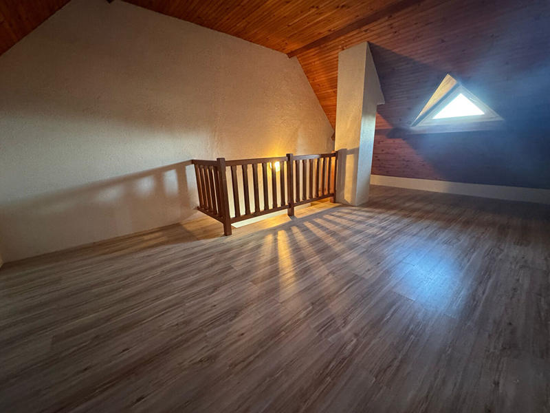 Maison - 190 m² - 8 pièces