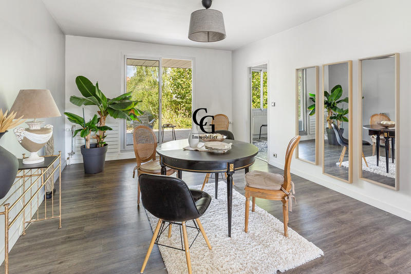 Maison - 170 m² - 7 pièces