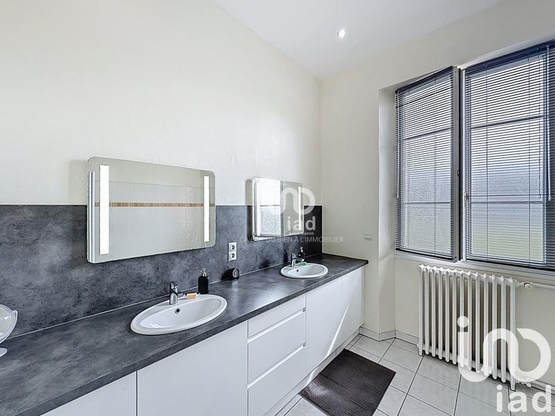 Maison - 136 m² - 7 pièces