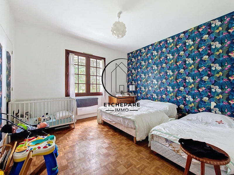 Maison - 167 m² - 6 pièces