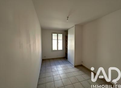Maison - 99 m² - 5 pièces