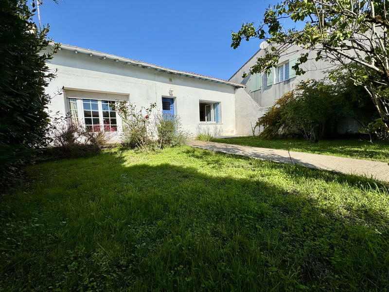 Maison ancienne - 217 m² - 5 pièces