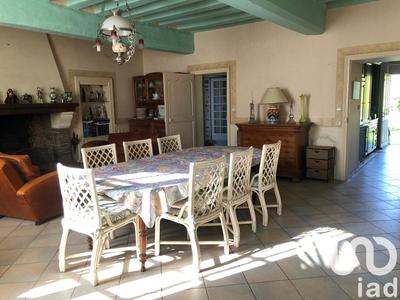 Maison - 236 m² - 8 pièces