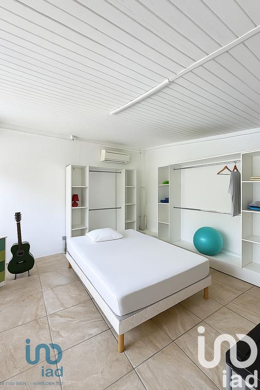 Maison - 197 m² - 9 pièces