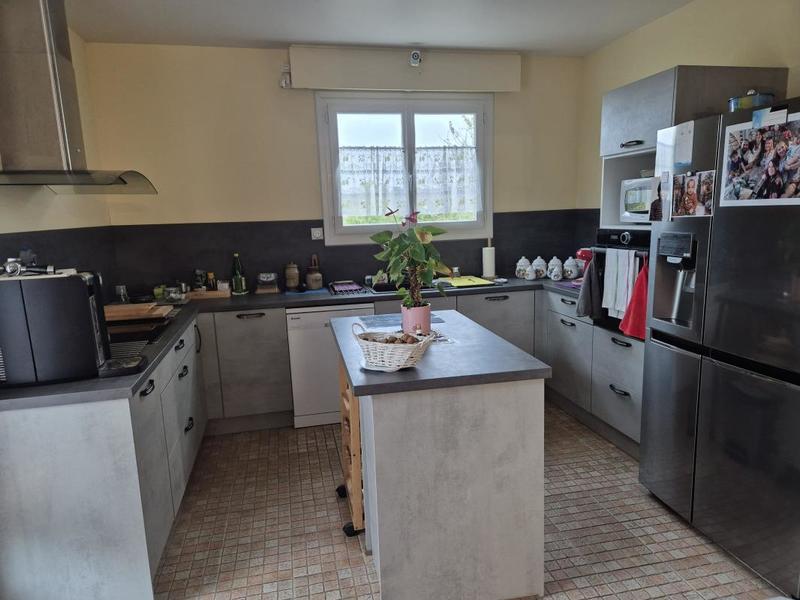 Maison - 184 m² - 8 pièces