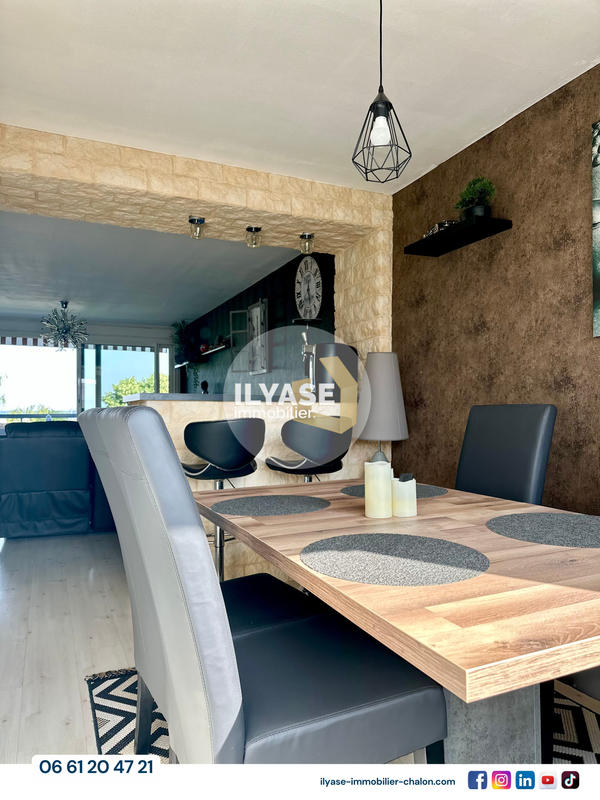 Appartement - 93 m² - 4 pièces