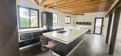 Maison - 163 m² - 7 pièces