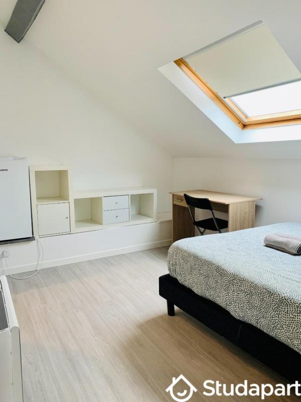 Chambre - 12 m² - 1 pièce