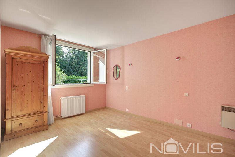 Villa - 137 m² - 6 pièces