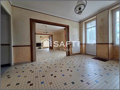 Maison - 141 m² - 7 pièces