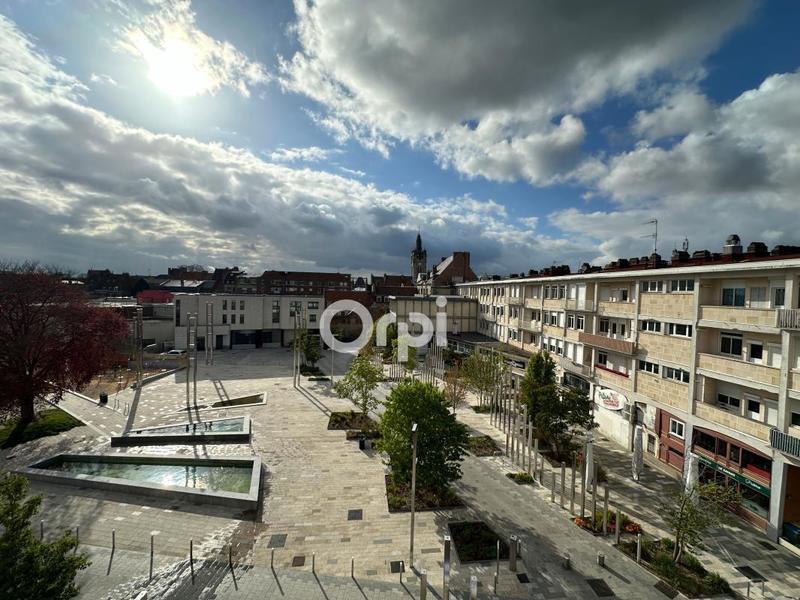 Studio - 129 m² - 7 pièces