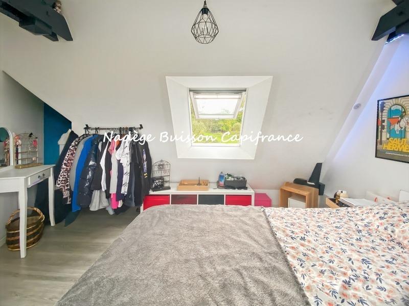 Maison traditionnelle - 140 m² - 7 pièces