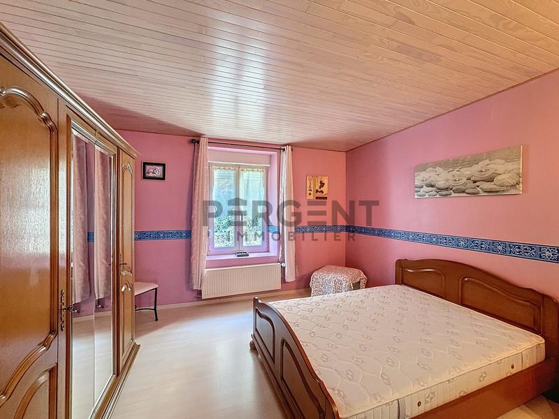 Maison - 231 m² - 9 pièces