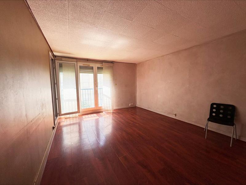 Appartement - 96 m² - 5 pièces