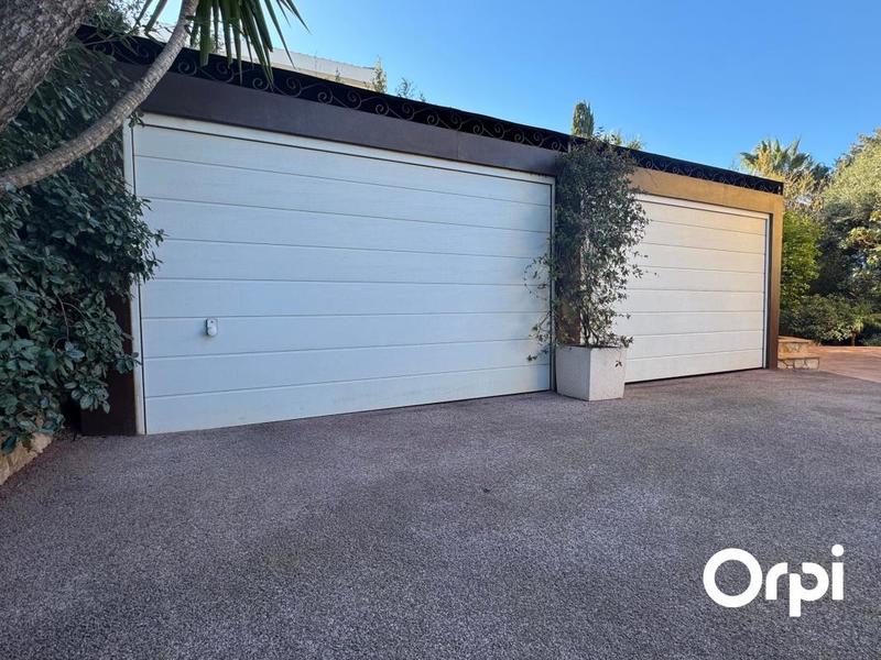 Maison - 173 m² - 5 pièces