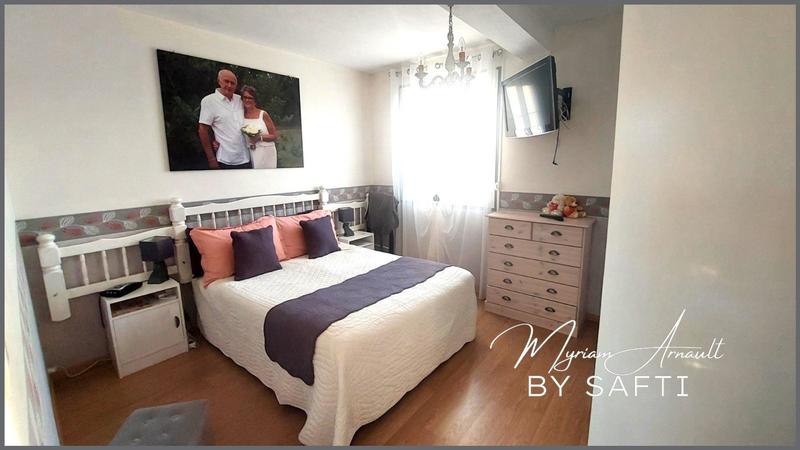 Maison - 257 m² - 11 pièces