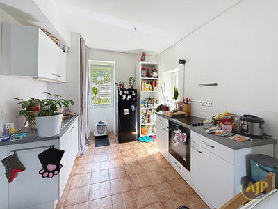 Maison - 64 m² - 3 pièces