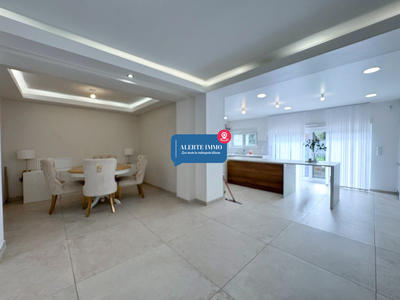 Maison - 122 m² - 5 pièces