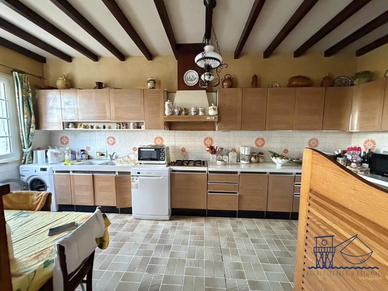 Maison ancienne - 319 m² - 10 pièces