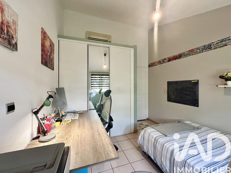 Maison - 200 m² - 4 pièces