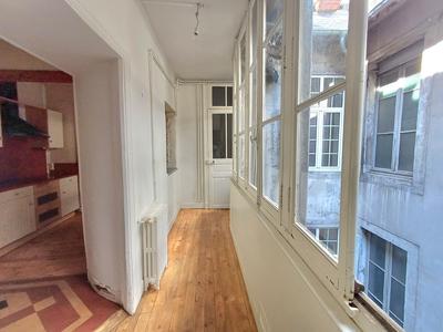 Appartement - 141 m² - 5 pièces