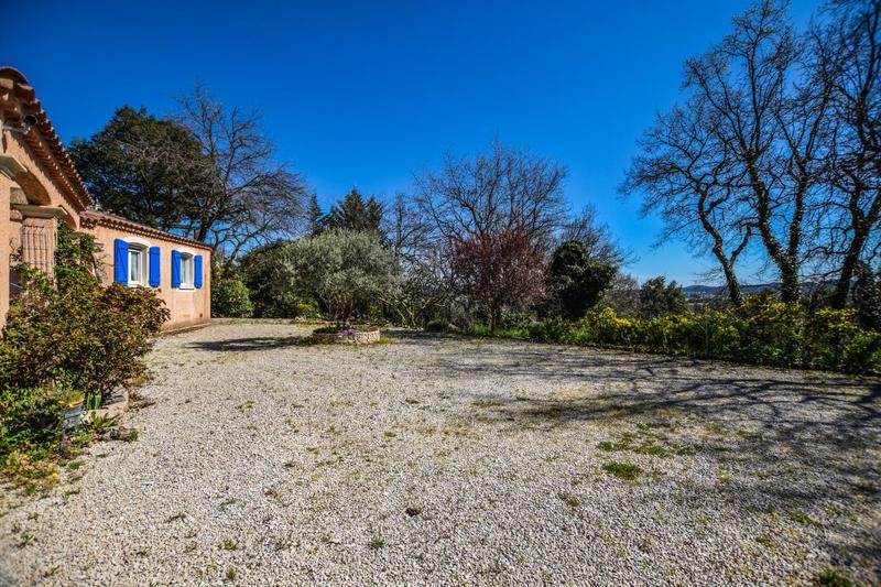 Maison - 122 m² - 4 pièces