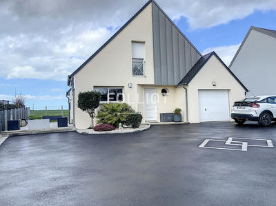 Maison - 143 m² - 7 pièces