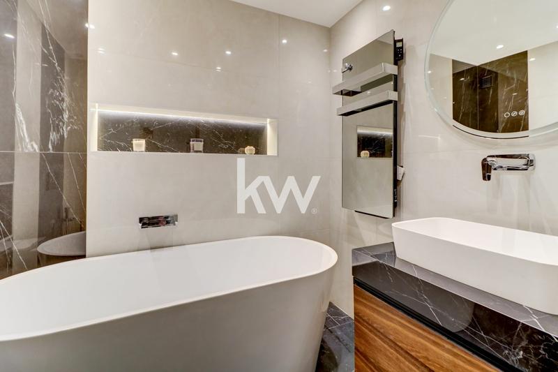 Appartement - 96 m² - 4 pièces