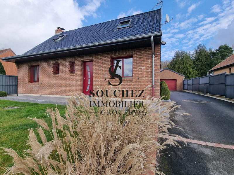 Maison - 110 m² - 6 pièces