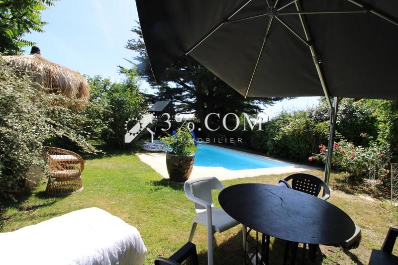 Maison - 290 m² - 9 pièces