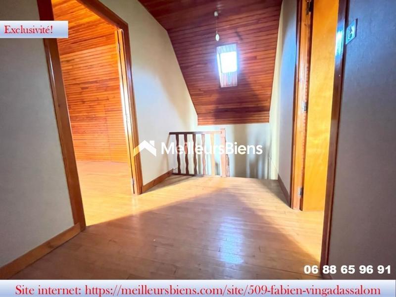 Maison - 94 m² - 6 pièces